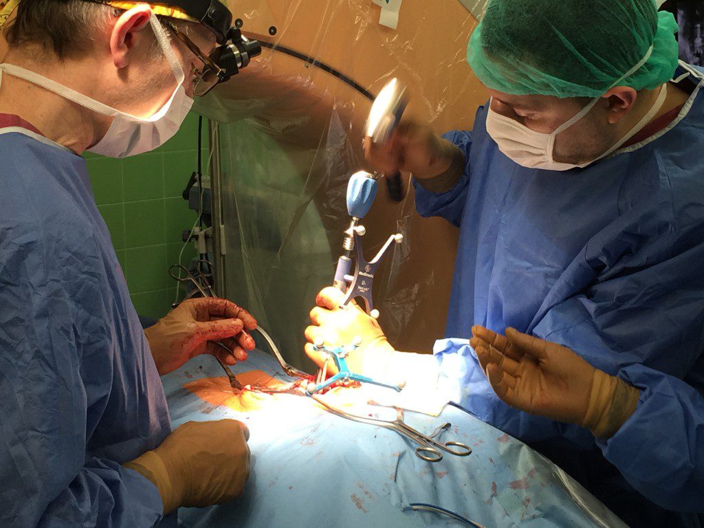 Jeden z najnowocześniejszych sprzętów neurochirurgicznych w Polsce już pracuje w Szpitalu Św. Łukasza