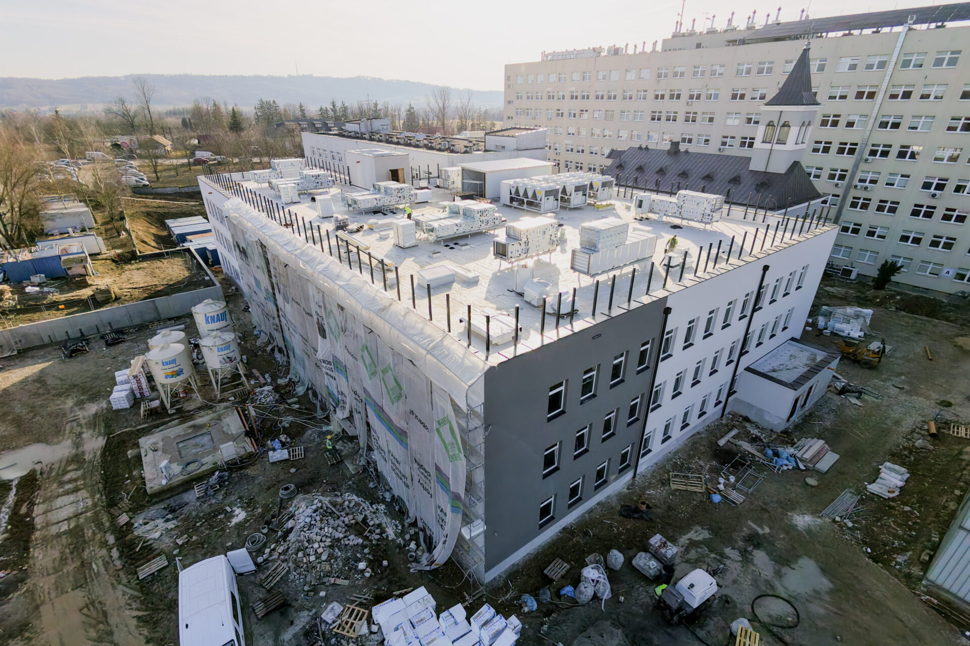 Nowy Blok Operacyjny – wnętrza nabierają ostatecznego kształtu